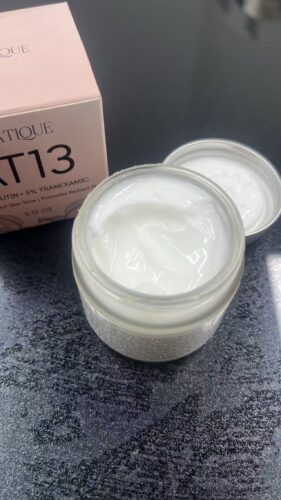 Click to view full screen AT13 8% Arbutin + 5% Tranexamic Acid Facial Cream 2.12 OZ photo review
